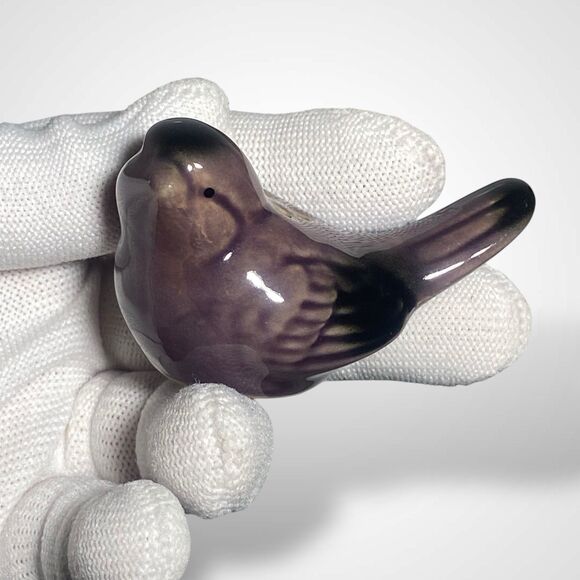 Vintage Ceramic Purple Bird Shakers Salt & Pepper Set Collectible Table Kitchen - Picture 9 of 10